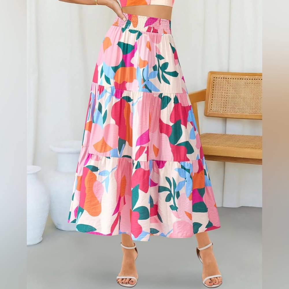 Brand New Never Worn. Women’s floral print skirt XXL